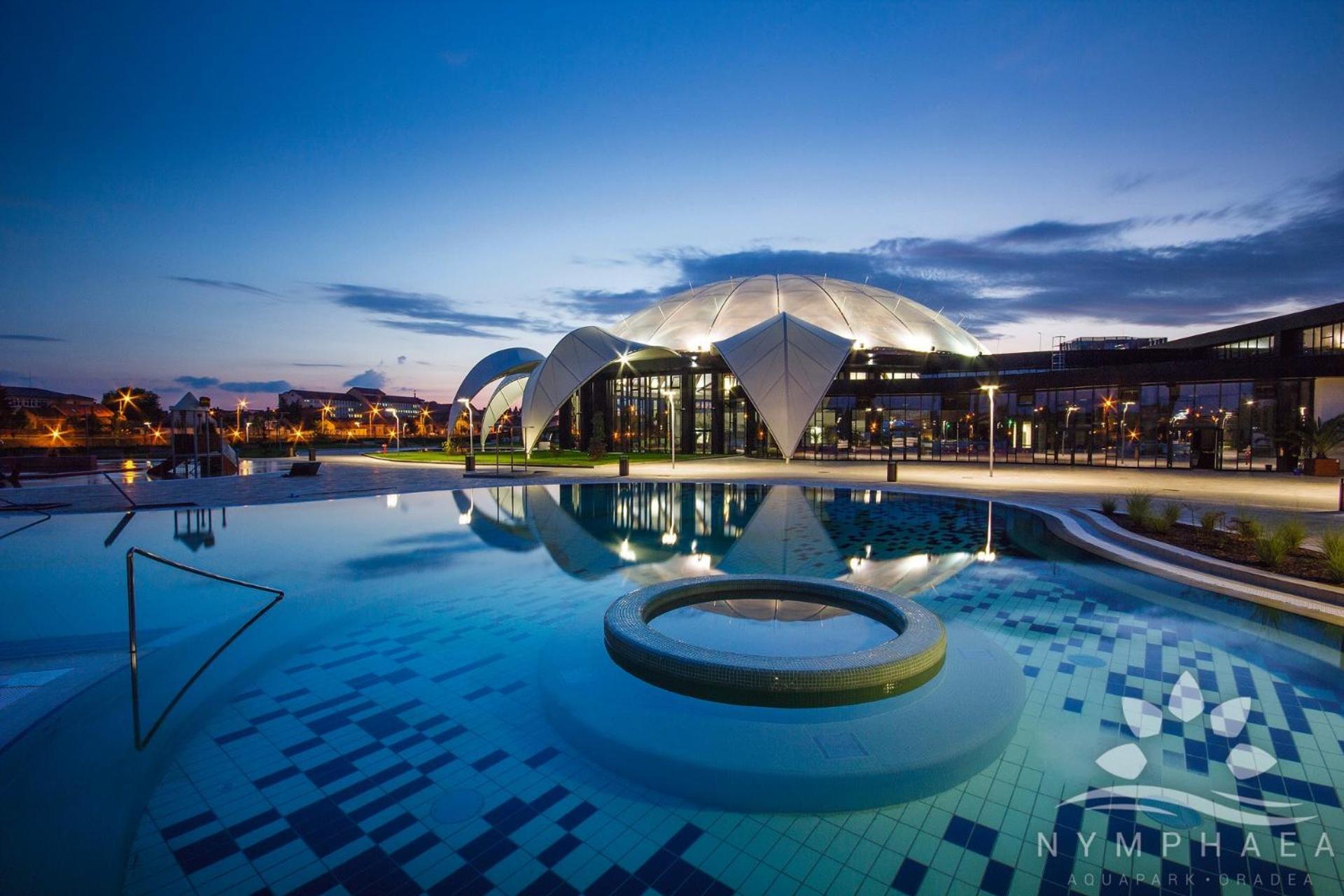 Royal Experience At Stern Palace Oradea Exterior foto
